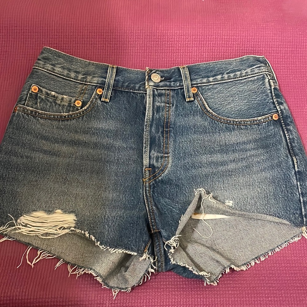 Levi’s 501 high waisted denim shorts